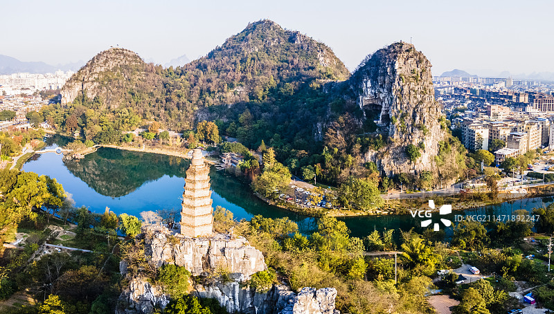 桂林塔山和穿山图片素材
