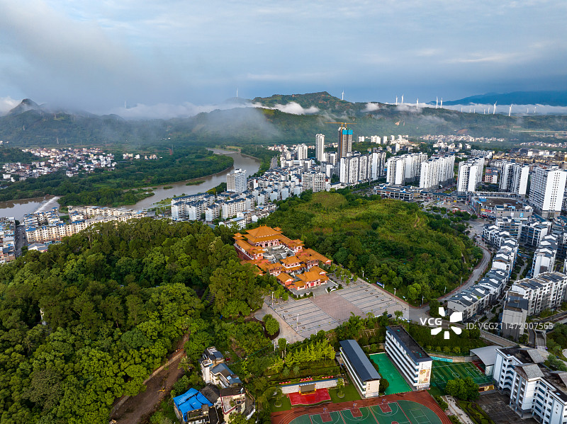 广西桂林市恭城瑶族自治县县城云海图片素材
