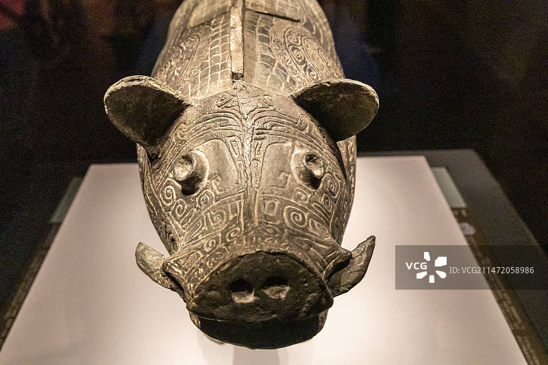 湖南省博物院：商 豕尊（复制品）（原物1981年湘潭县九华乡桂花村船形山生产队出土）图片素材