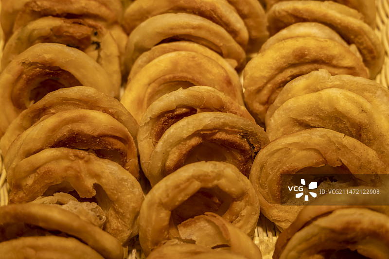 山东省济南市宽厚里特色美食：油旋图片素材