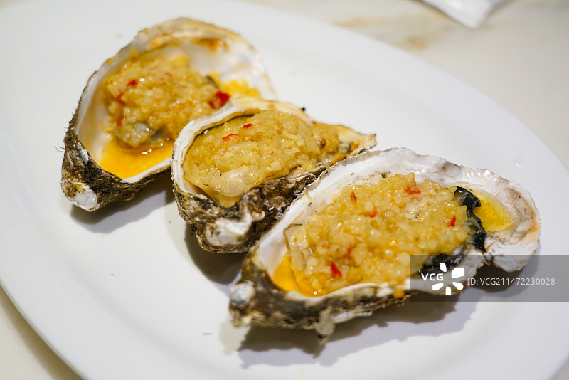 蒜蓉烤生蚝图片素材