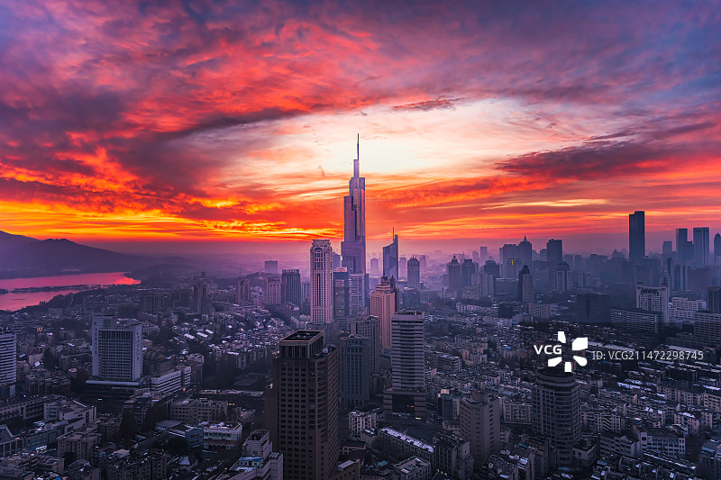 南京紫峰日出图片素材