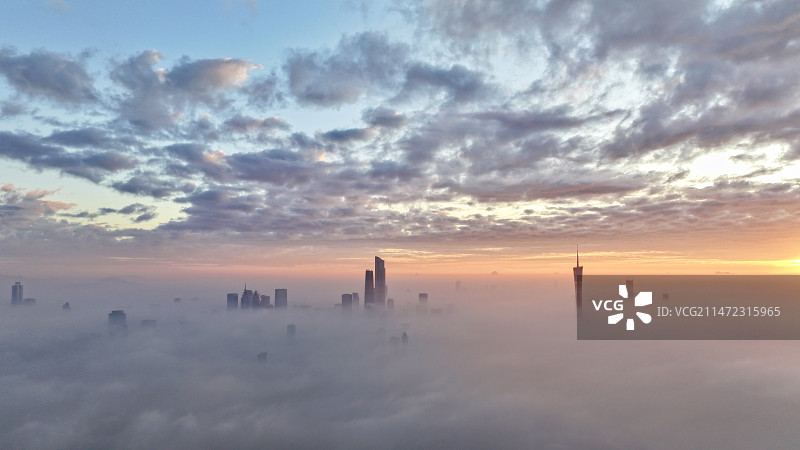 广州平流雾朝霞图片素材