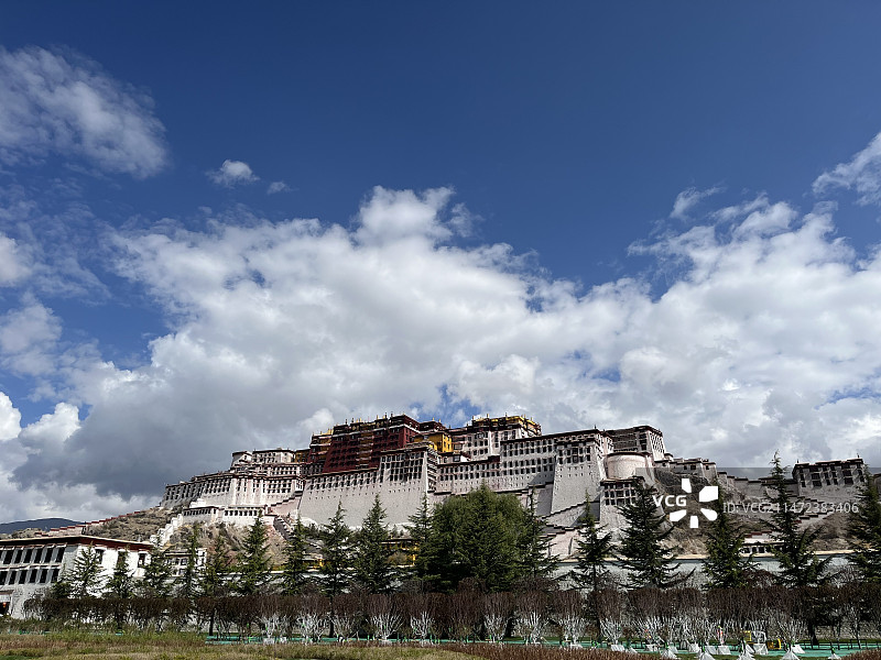 五月的布达拉宫图片素材