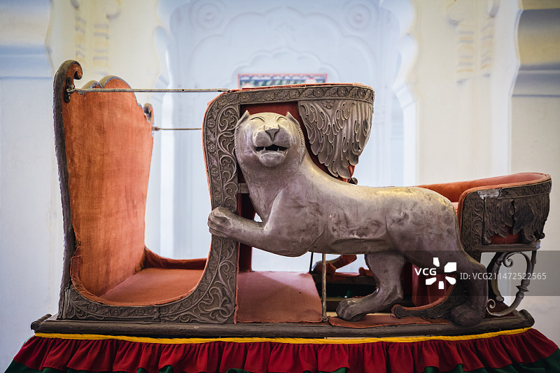 印度焦特布尔梅兰加尔古堡的博物馆展品——象轿图片素材