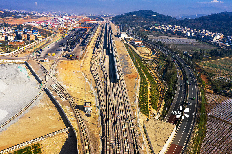 一带一路上的中老铁路研和站图片素材