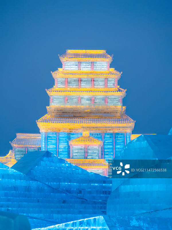 哈尔滨冰雪大世界夜景图片素材