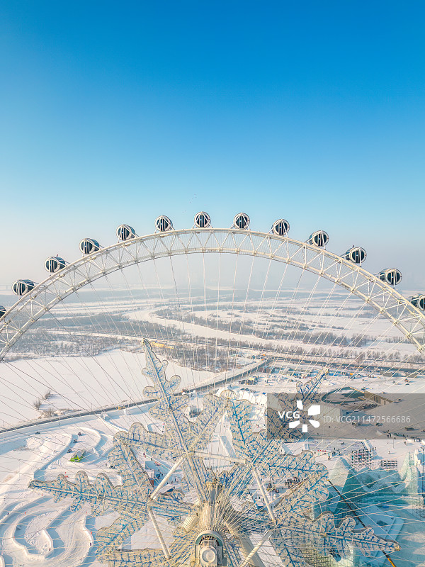 哈尔滨冰雪大世界摩天轮图片素材