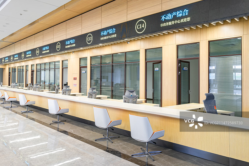 中国市民之家市政服务中心大厅，国内房产不动产办理业务，营业厅柜台服务窗口，室内无人图像摄影图片素材