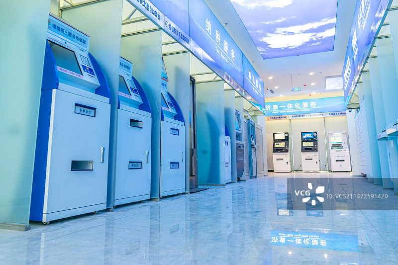 中国自动智能存取终端拍摄主题，成一排社会保险自动办理服务设备用品，整齐重复排列，室内无人图像摄影图片素材