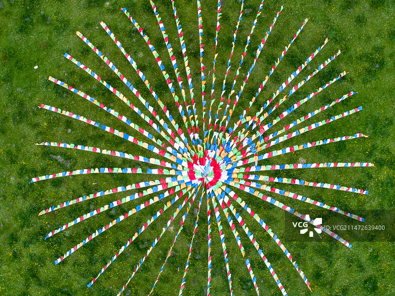 四川甘孜州草原经幡航拍视觉图片素材