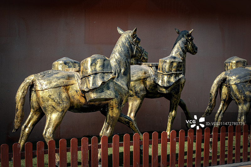 驮马雕塑图片素材
