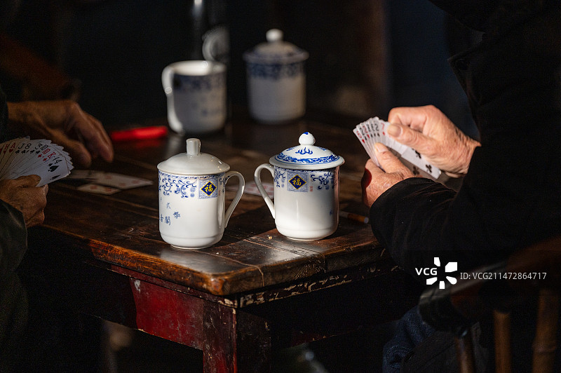 四川省成都市双流区彭镇老茶馆围炉煮茶场景图片素材