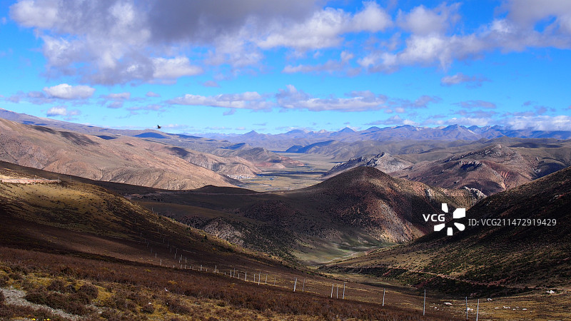 中国西藏昌都叶拉山风光图片素材