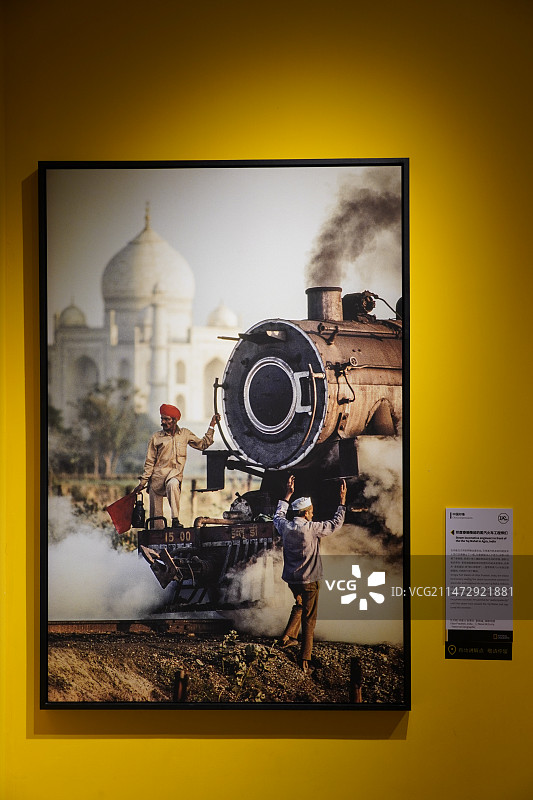 深圳「华南首展」国家地理经典影像大展图片素材