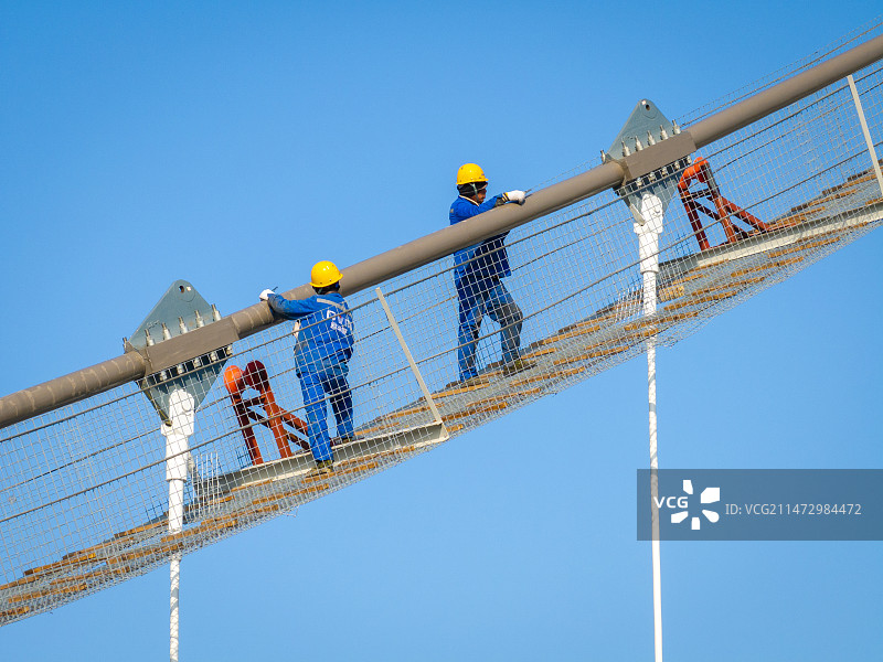 周口七一路大桥施工特写图片素材