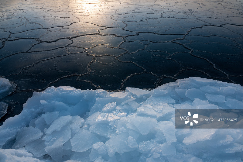 【冰湖碎冰】图片素材