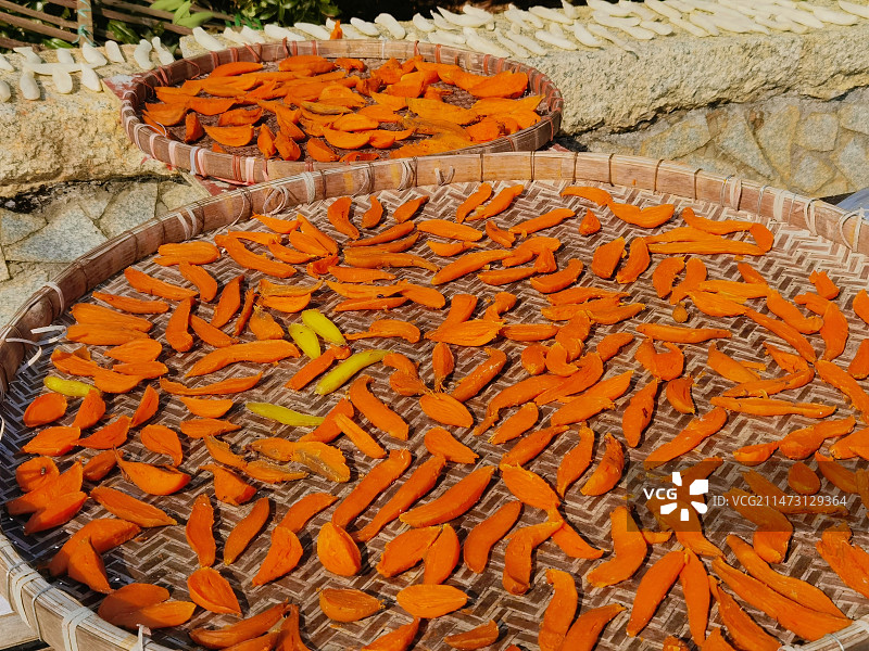 广州从化锦洞晾晒的红薯片图片素材