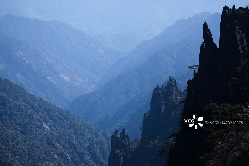 安徽黄山秋天的风光图片素材