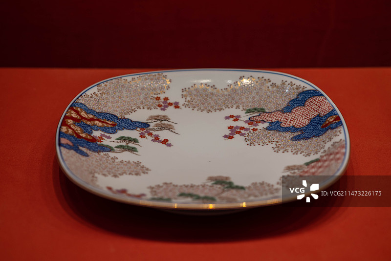 中央礼品文物管理中心有田烧瓷盘图片素材