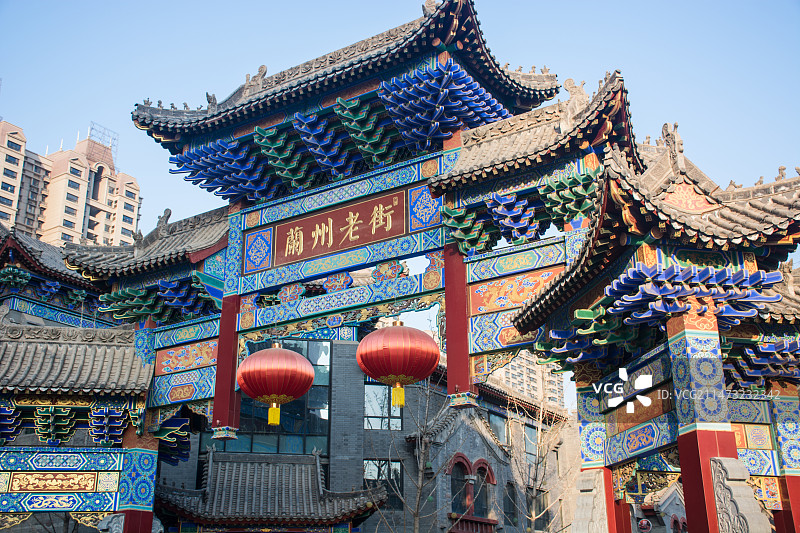 中国甘肃兰州七里河区兰州老街古代建筑景区大门图片素材