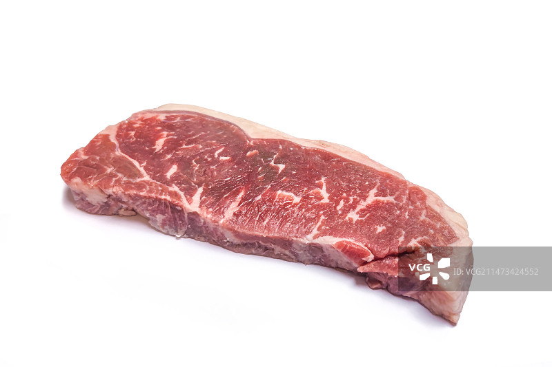 一块牛排孤立在白色背景上图片素材