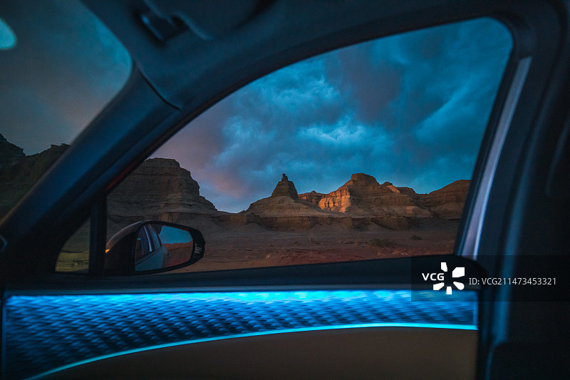 新疆魔鬼城的日落图片素材