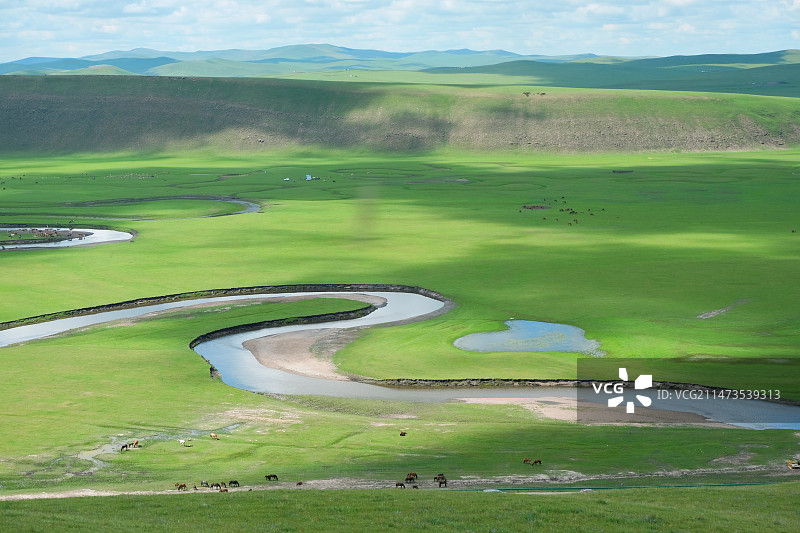 草原上的莫日格勒河图片素材
