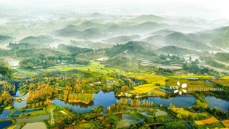 航拍山水田园风光图片素材