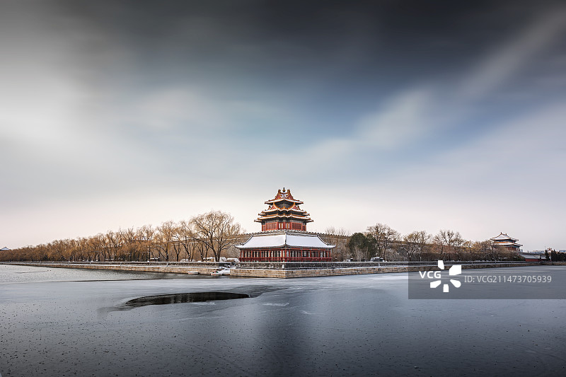 雪染角楼图片素材
