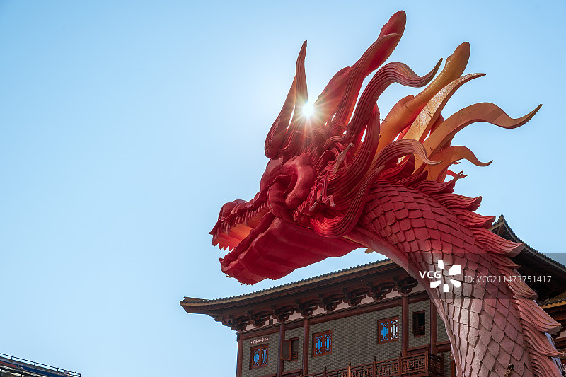 红龙与寺庙图片素材