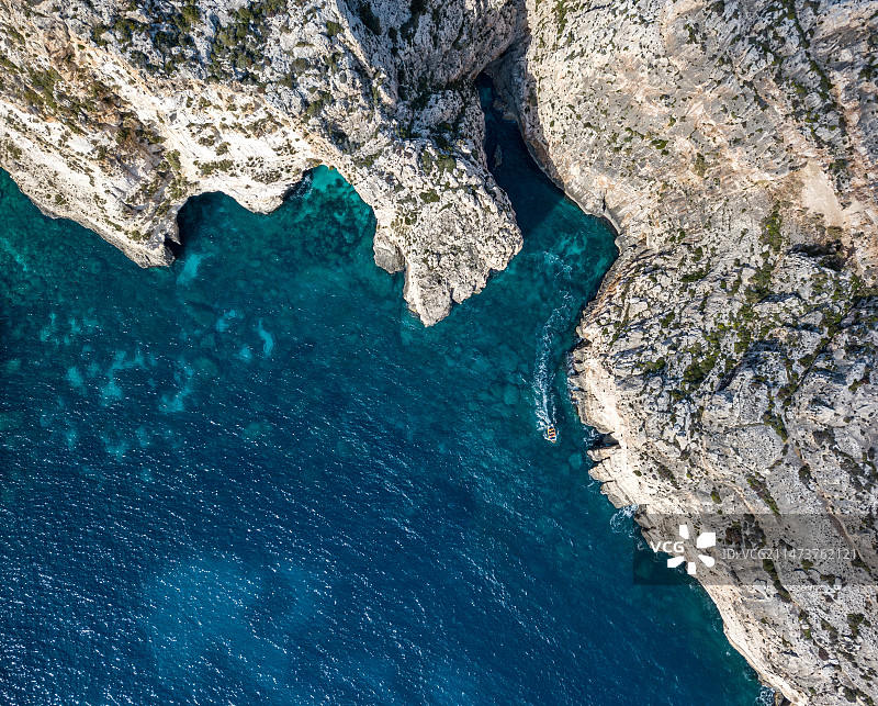 航拍马耳他著名景点蓝洞图片素材