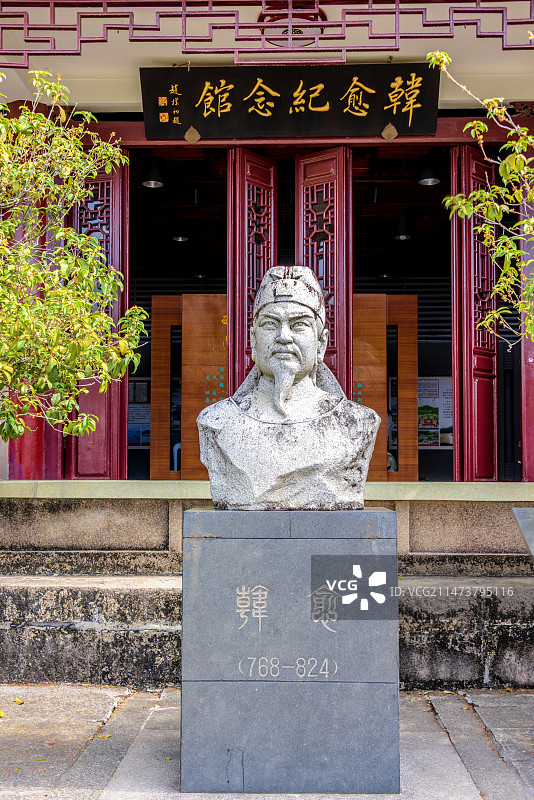 中国广东潮州韩文公祠侍郎阁韩愈雕像图片素材
