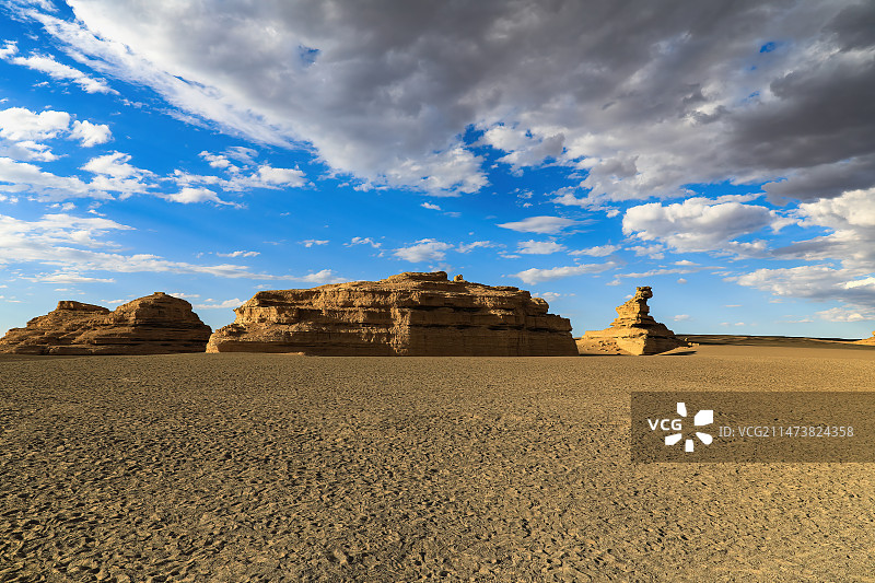 甘肃敦煌魔鬼城图片素材