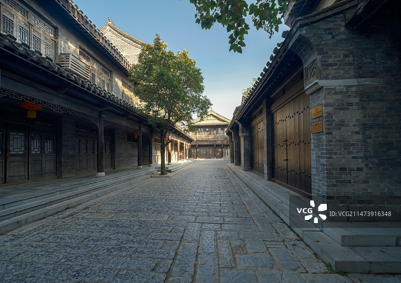 山东枣庄台儿庄古城运河街美食街图片素材