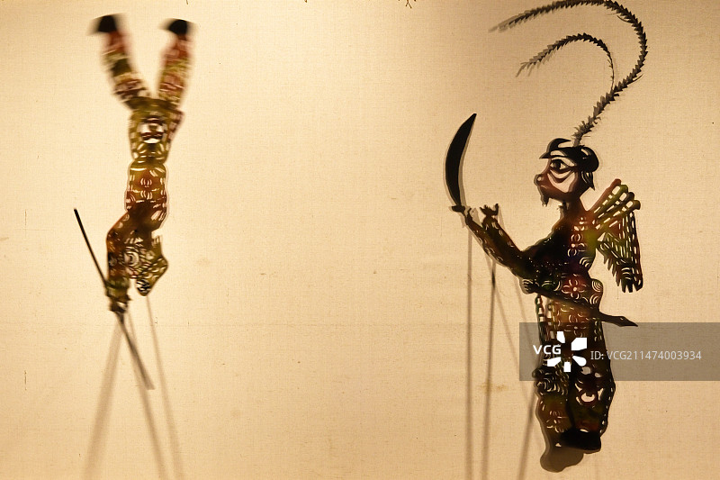 山东枣庄皮影戏《孙悟空大战牛魔王》图片素材