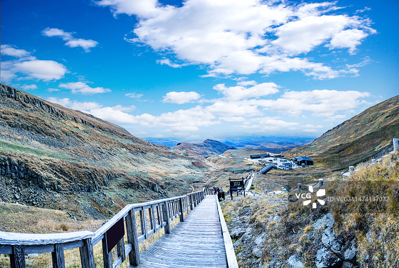 吉林省延边朝鲜族自治州抚松县长白山西景区1442个台阶栈道图片素材