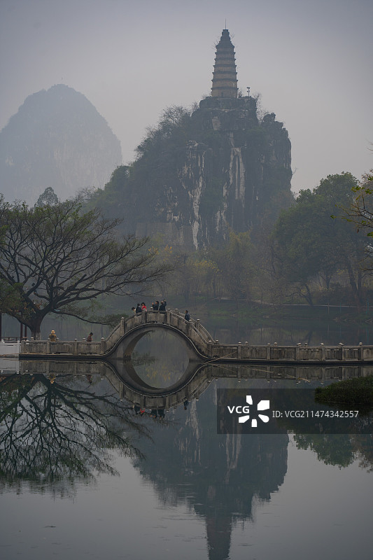 冬季的桂林塔山风光图片素材