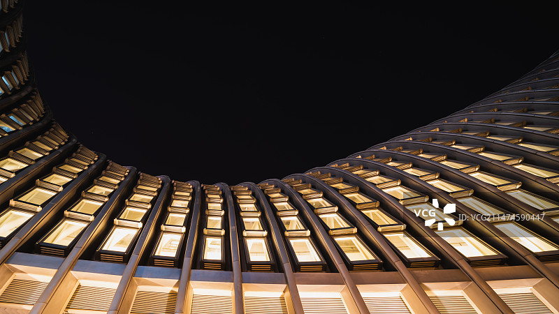 北京凤凰中心建筑空间艺术造型和建筑曲线图片素材