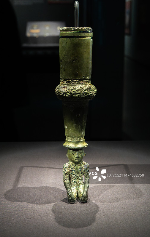 青铜鸠杖杖镦，春秋时期，浙江博物馆馆藏文物图片素材