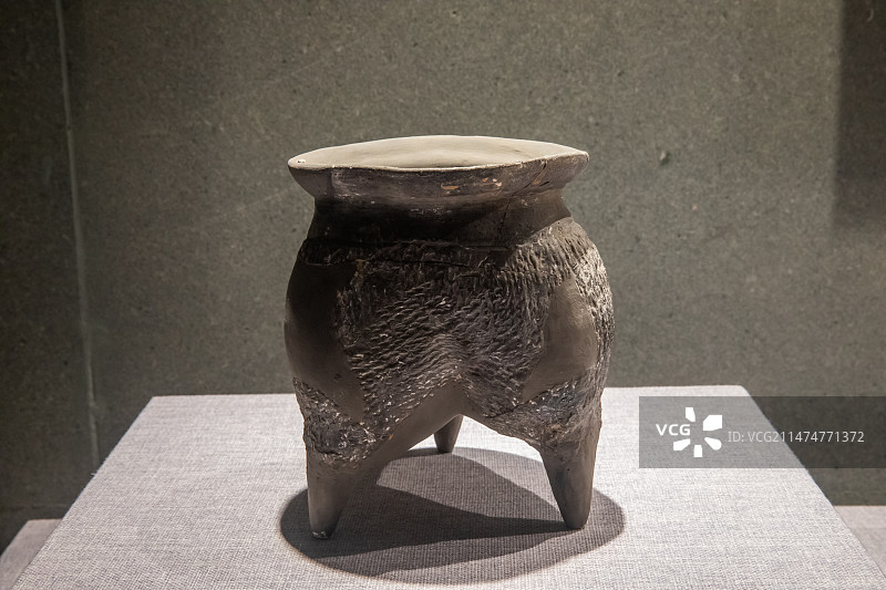 河南省洛阳博物馆陶鬲夏代公元前21世纪-前1600年偃师二里头遗址出土图片素材