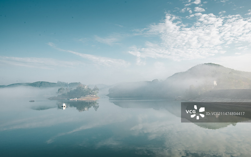 早上的平流雾图片素材