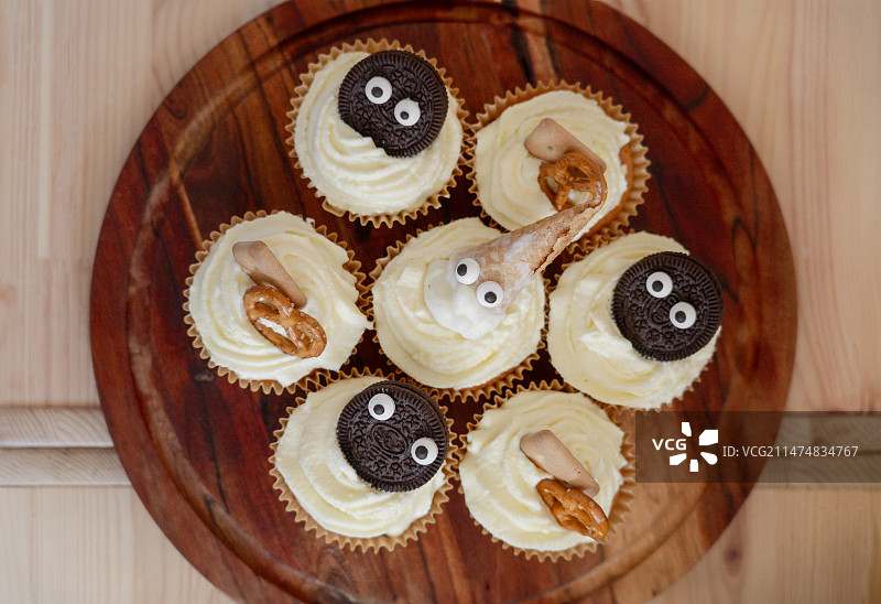 花式纸杯蛋糕图片素材