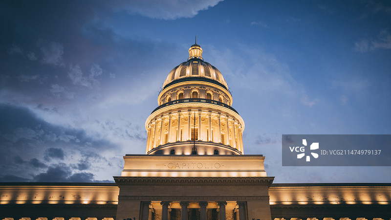 古巴Capitolio大楼图片素材