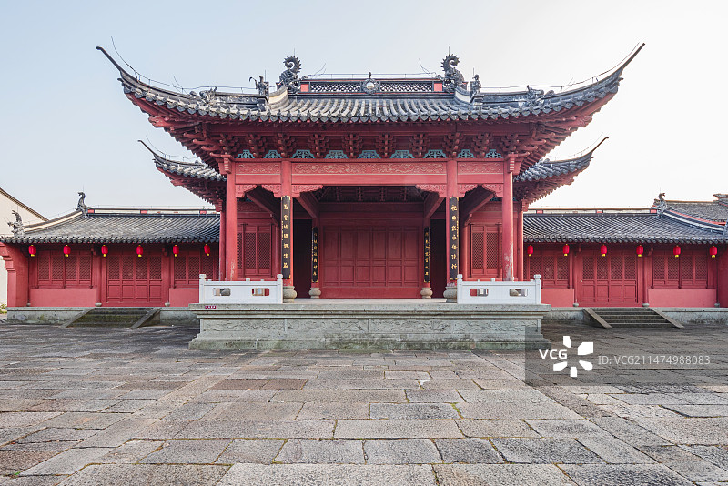 中国浙江嘉兴海宁盐官观潮景区——古戏台图片素材