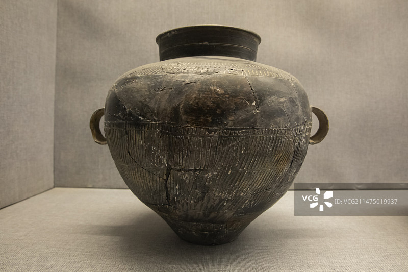 河南省洛阳博物馆高领瓮夏代公元前21世纪-前1600年小潘沟出土图片素材