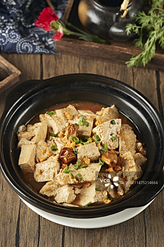 砂锅葱香懒豆腐图片素材