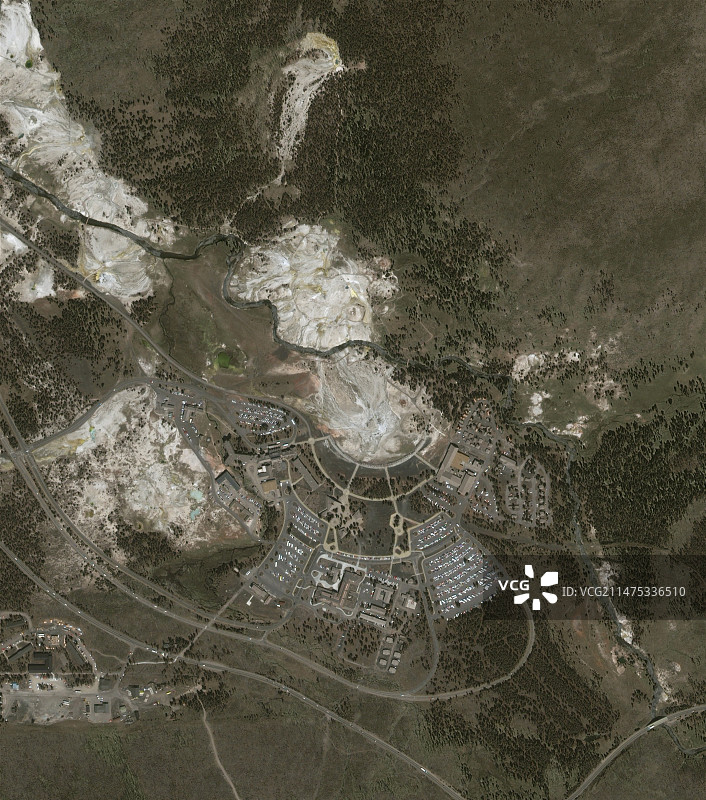 老忠实间歇泉周边环境卫星图图片素材