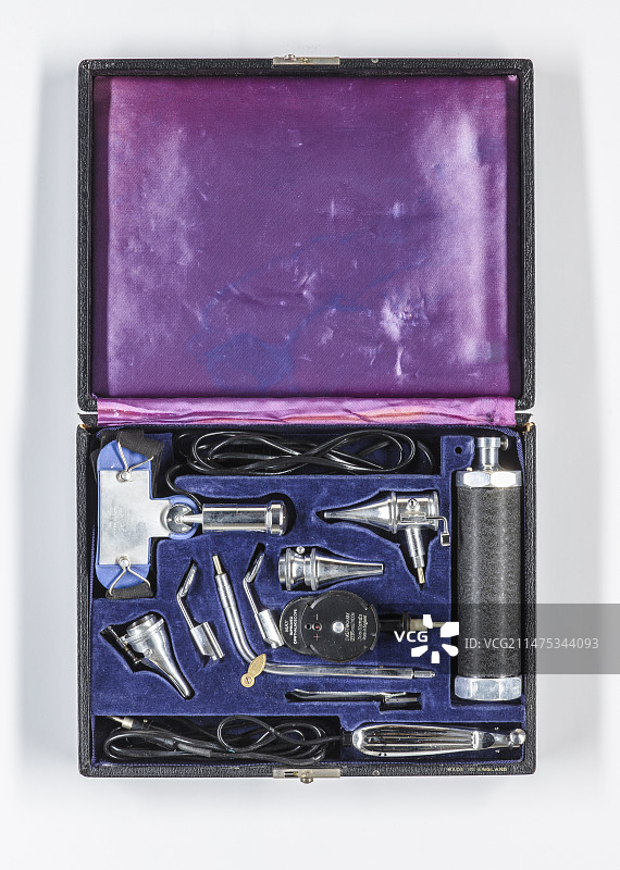 20世纪40年代的诊断工具套装图片素材