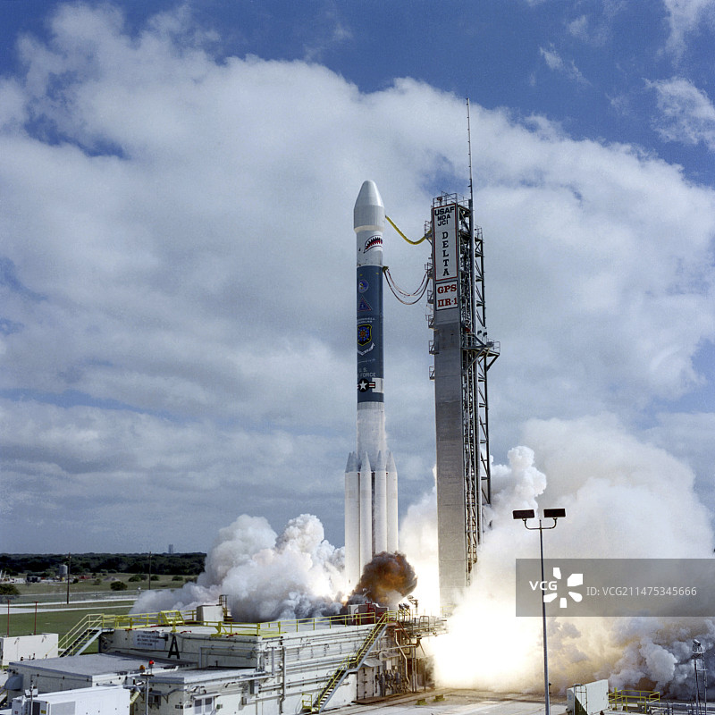 1997年，德尔塔II型火箭升空，携带GPS卫星图片素材